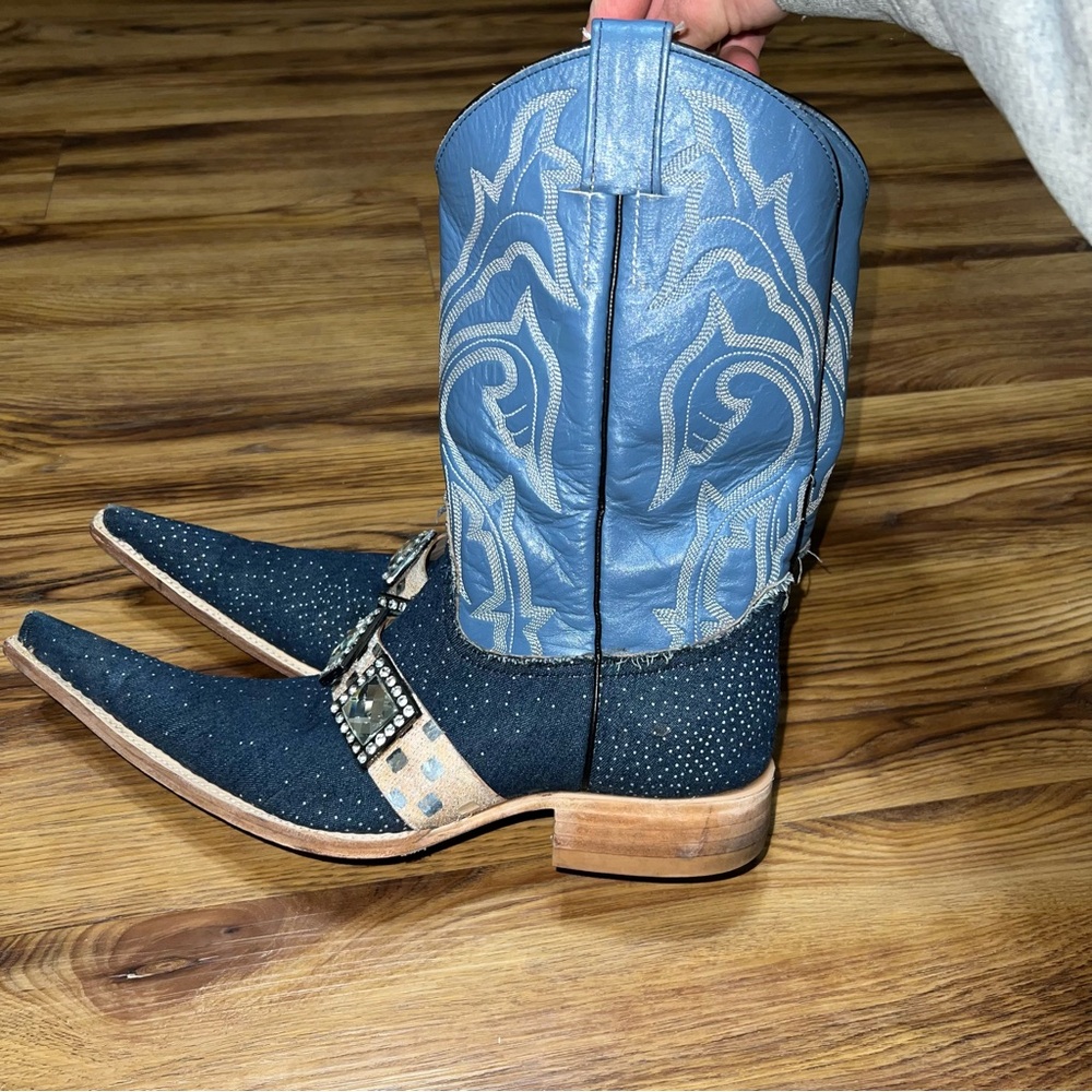 Women’s Boots Size 8.5